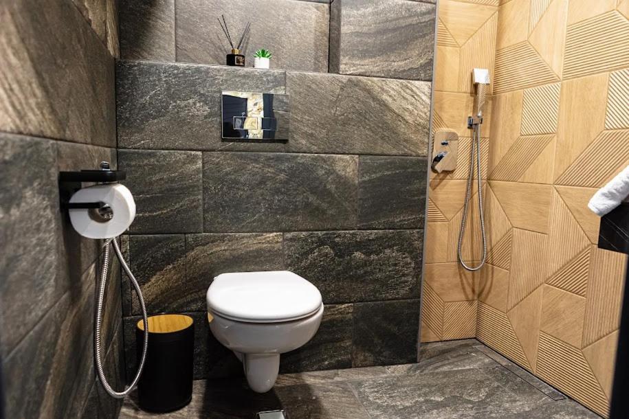 Luximo Room Veliko Tărnovo Esterno foto