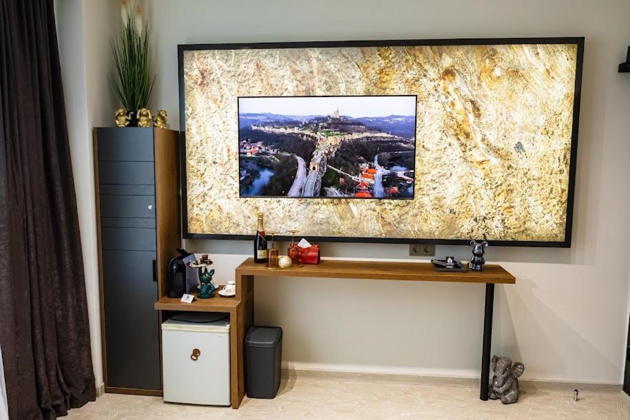 Luximo Room Veliko Tărnovo Esterno foto